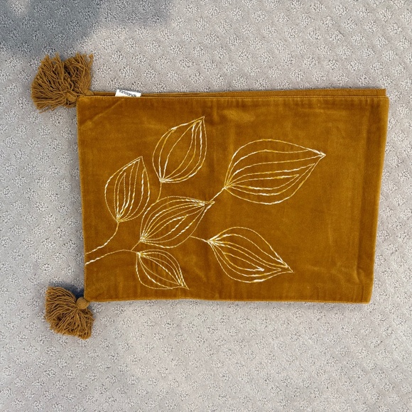 Autumn Velvet Table Runner - Picture 3 of 5